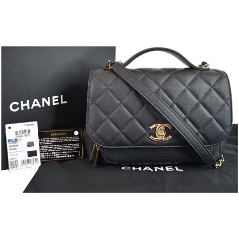 chanel medium flap caviar matte